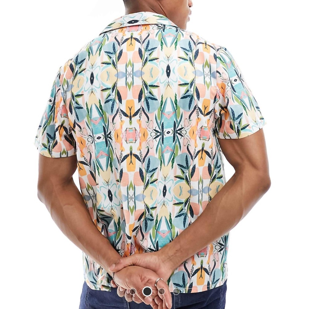 Colorful Geometric Button-Up Shirt - Picture 4 of 5